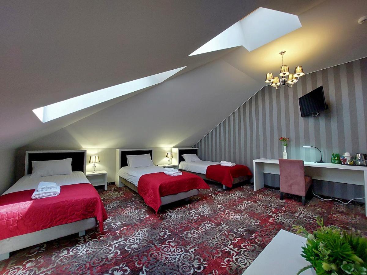 Hotel Lord Радом Экстерьер фото