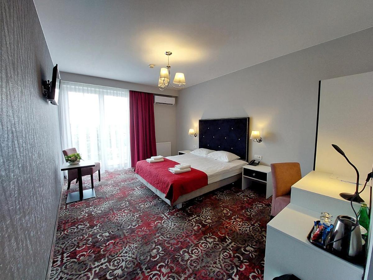 Hotel Lord Радом Экстерьер фото