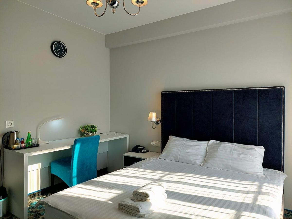 Hotel Lord Радом Экстерьер фото