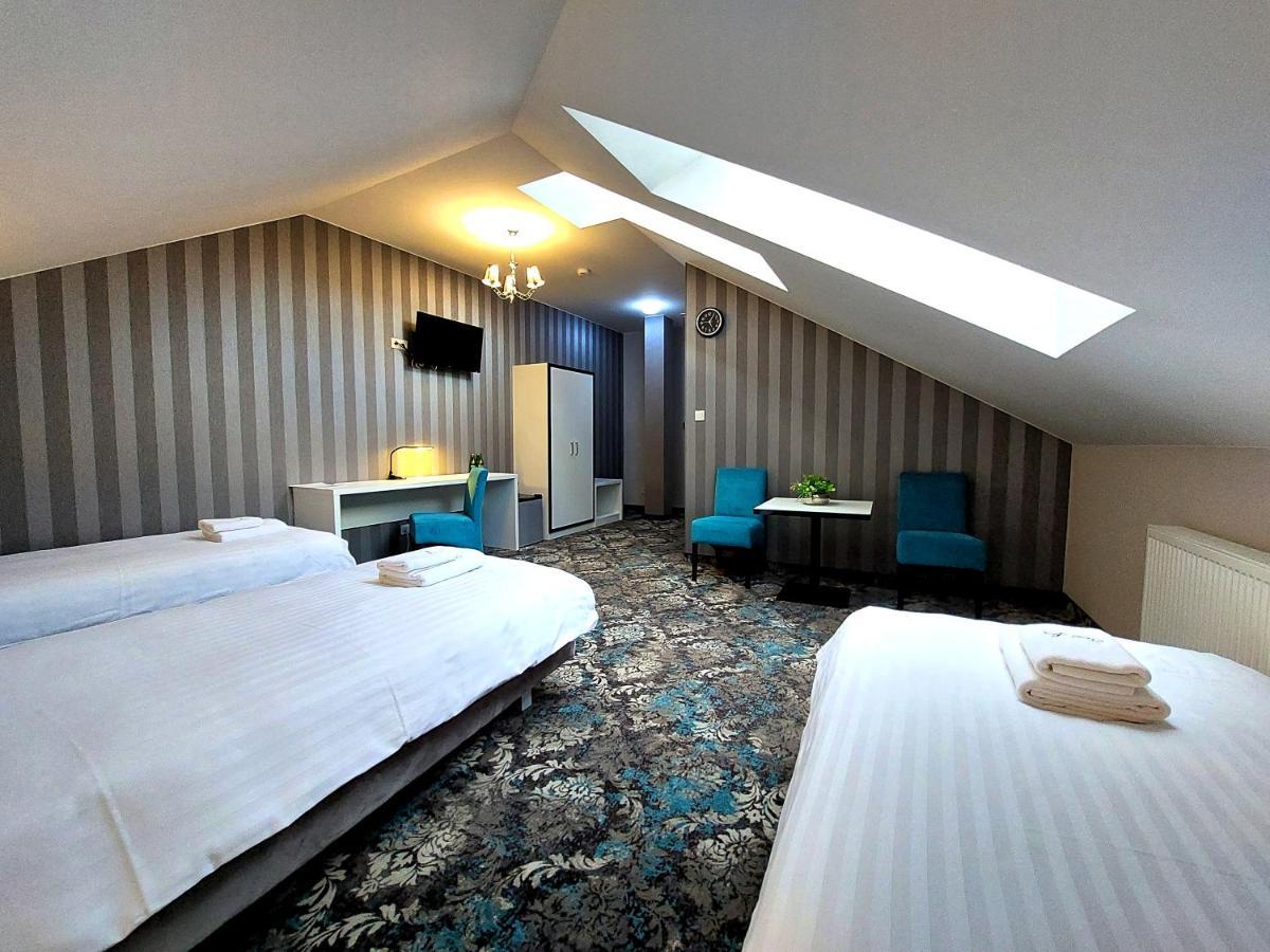 Hotel Lord Радом Экстерьер фото